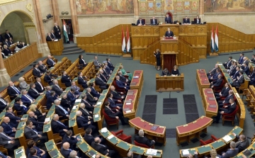 Jövő héten kezdi el idei munkáját a parlament