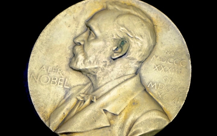 Nem ítélik oda idén az irodalmi Nobel-díjat, jövőre két győztest hirdetnek